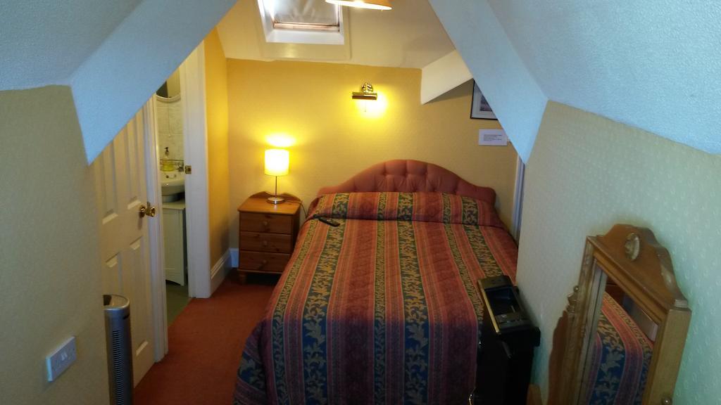 Menai Bank Hotel Caernarfon Habitación foto