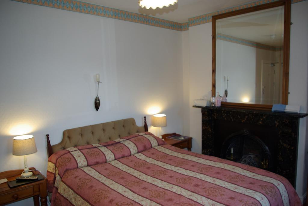 Menai Bank Hotel Caernarfon Habitación foto
